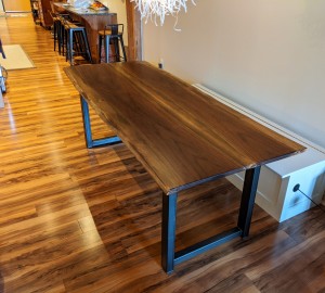 custom furniture maker st. paul, minneapolis walnut live edge dining table (1)     